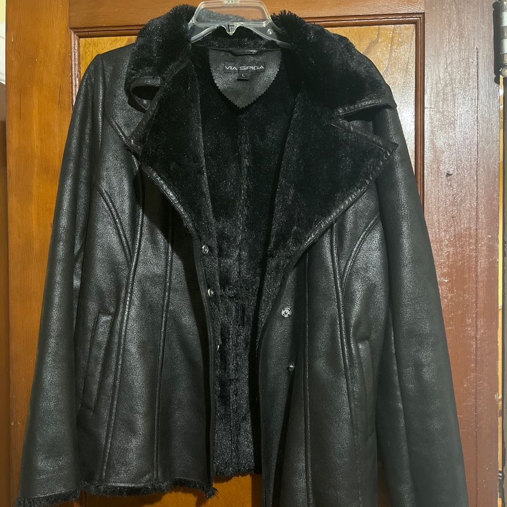 Selling a jacket !